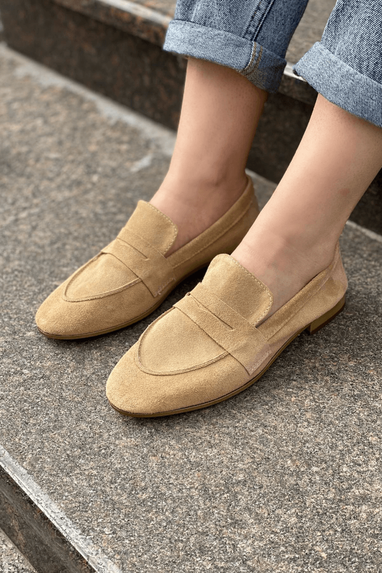 Elegante und bequeme Slipper von Velvet Luxe zum einfachen Hineinschlüpfen