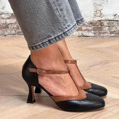 Schwarze Patchwork-Stiletto-Absätze mit T-Riemen, Schnalle und runder Zehenpartie