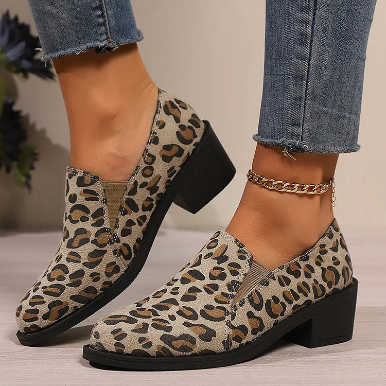 Bequeme Leopardenmuster-Slipper mit runder Zehenpartie und robustem Absatz
