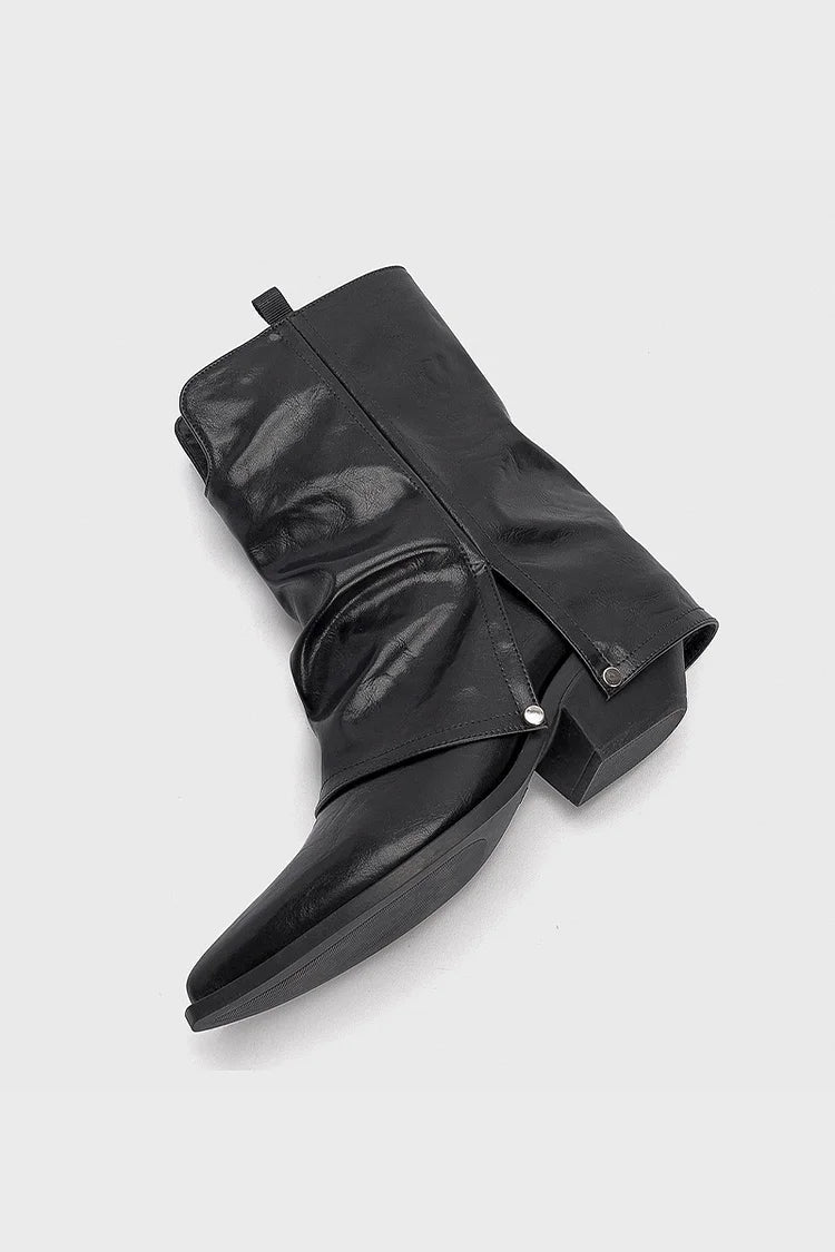 Einfarbige Stiefel mit mittlerer Schafthöhe, spitzem Zehenbereich, Ausschnitt und klobigem Absatz
