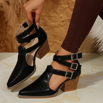 Einfarbige Schnallen-Kreuzriemen-Ankle Boots mit Spitzblockabsatz