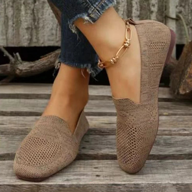 Schlichte, flache Slip-On Low-Top-Schuhe mit quadratischer Zehenpartie und luftiger Strickoberfläche