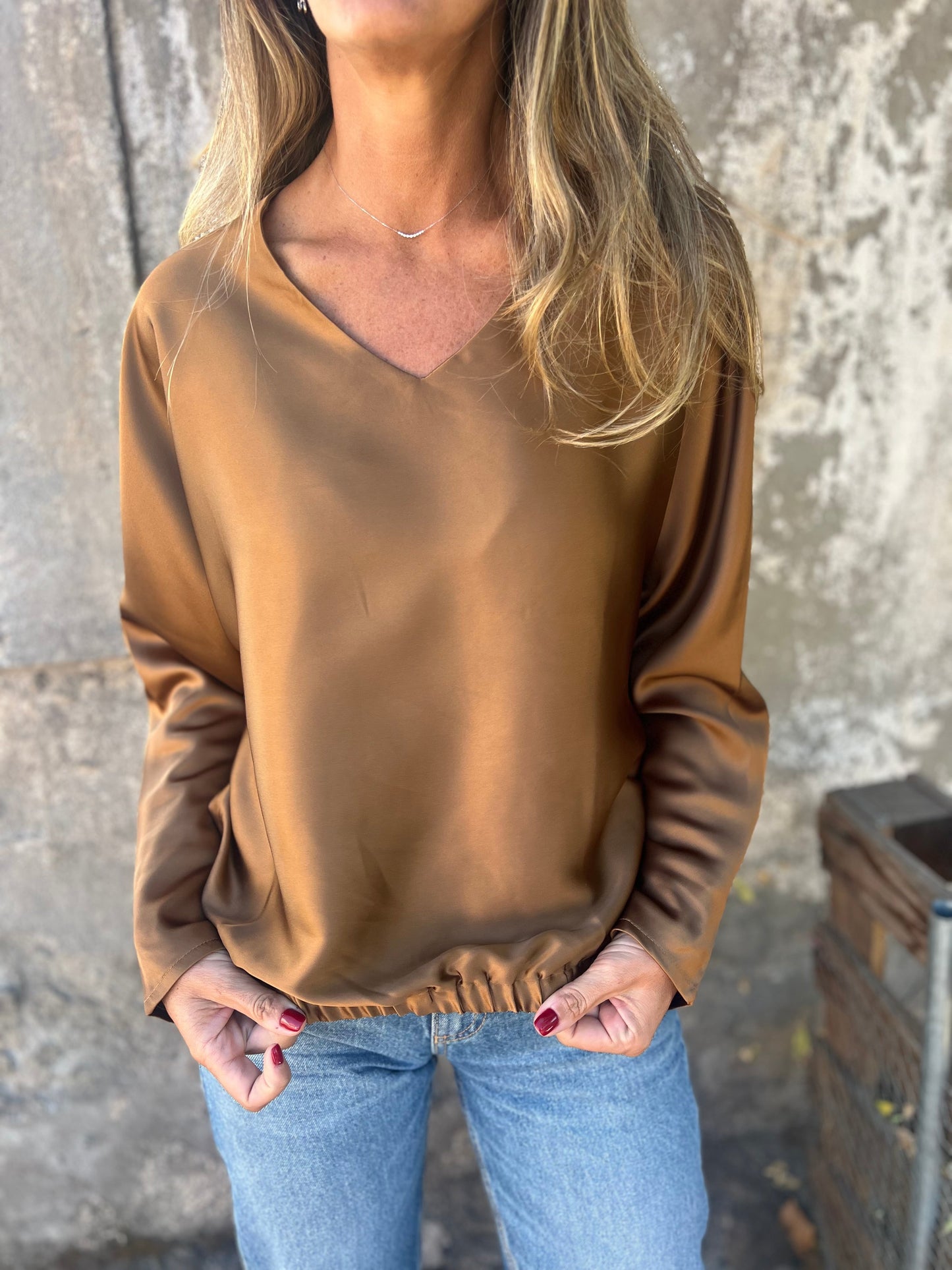 Gerda | Satinbluse mit flexiblem Bund