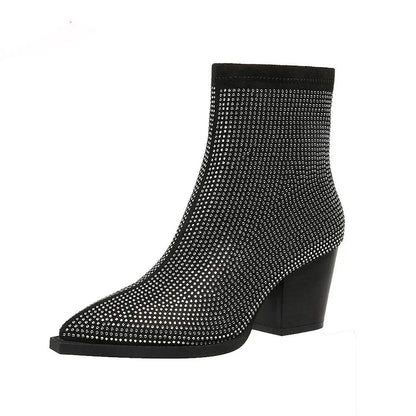 Spitz zulaufende Strass-Stiefeletten mit Reißverschluss und robustem Absatz