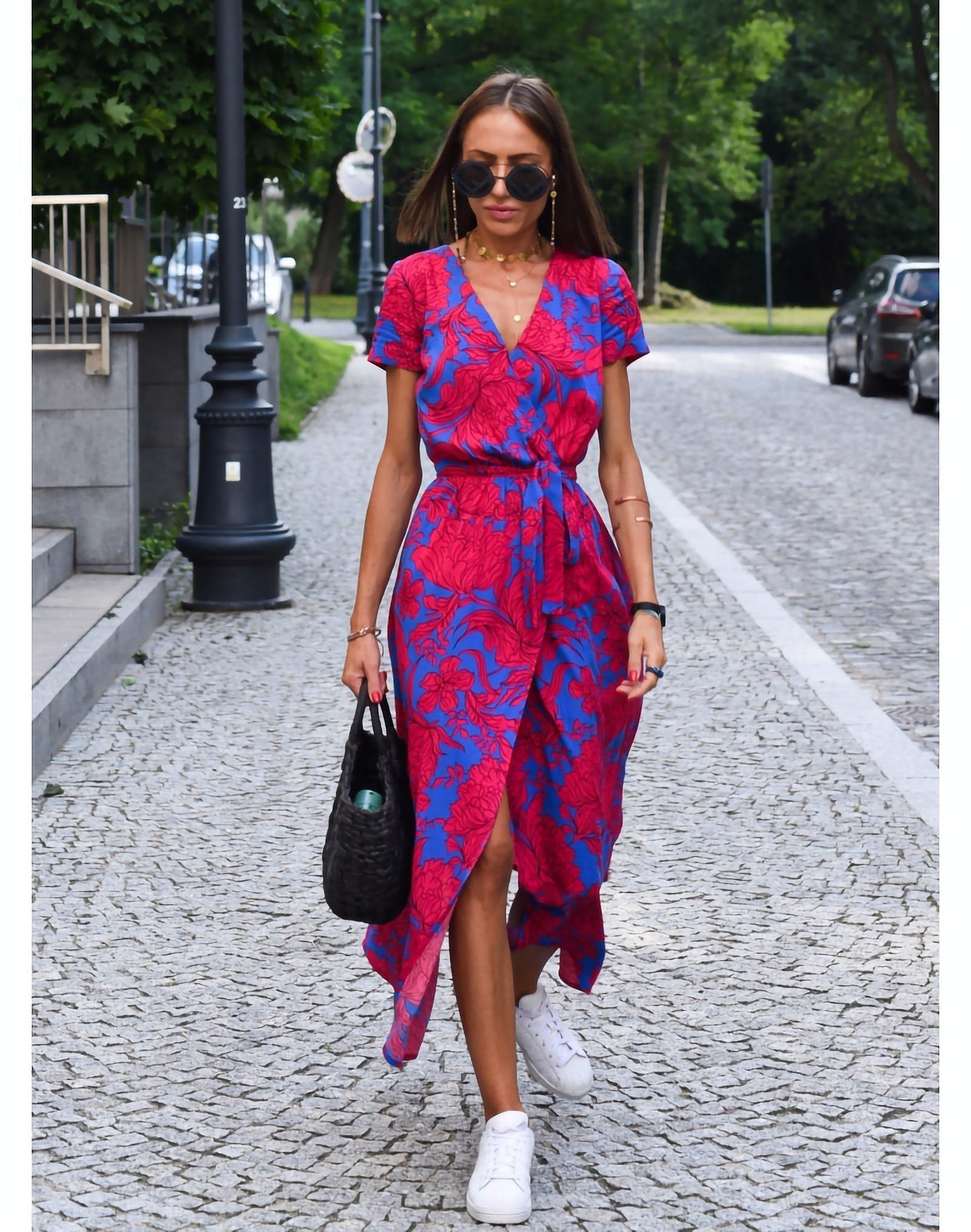 Luisa | Sommerkleid mit floralem Muster und femininer Eleganz