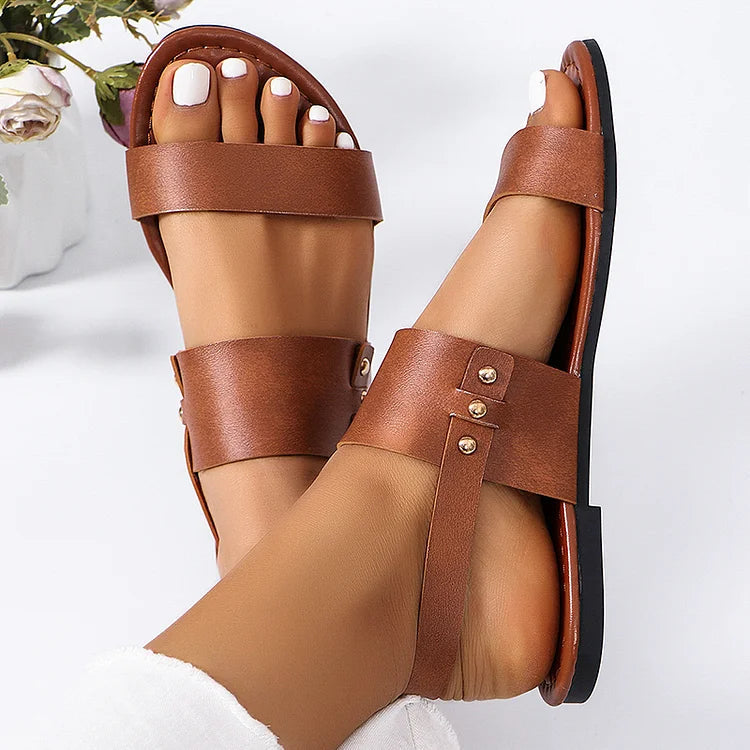 Einfarbige Slingback-Sandalen mit Nieten für Freizeit
