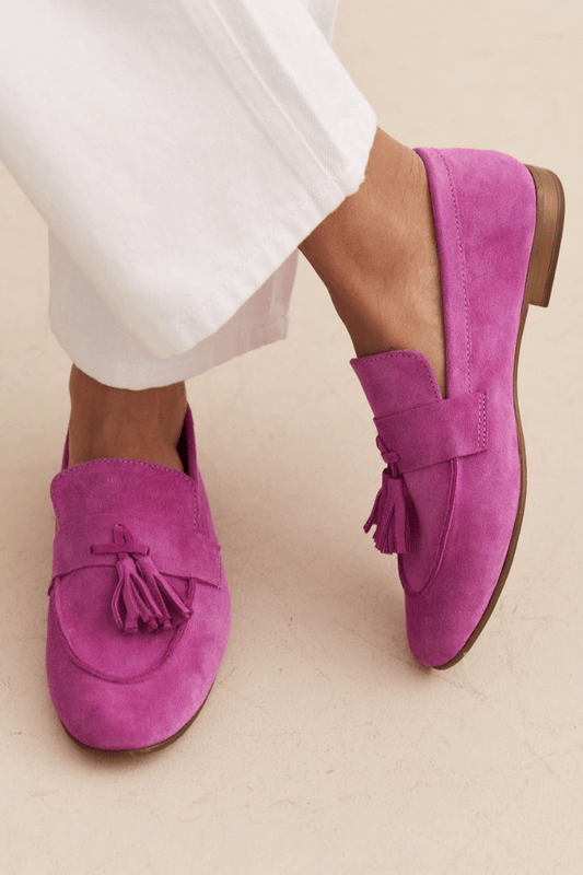 Magenta Wildleder Quasten-Loafer mit dekorativen Fransen