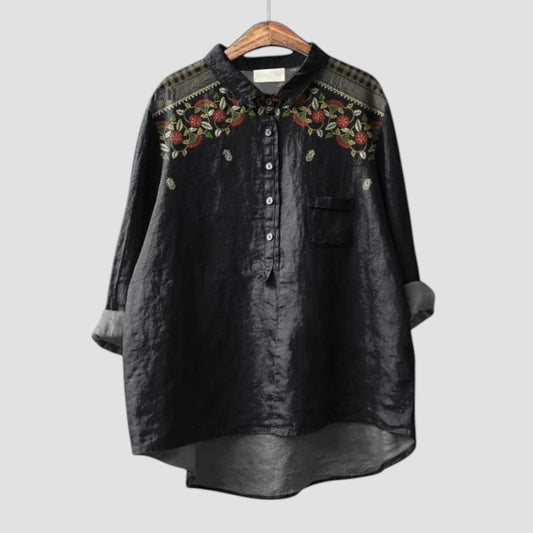 Erika | Schwarze Bluse mit floralen Stickereien