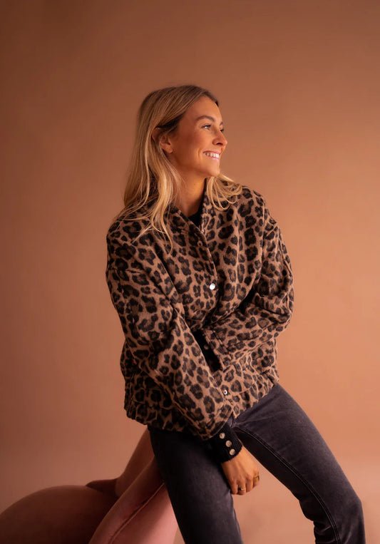 Daniela | Trendige Leopardenjacke für einen stylishen Auftritt