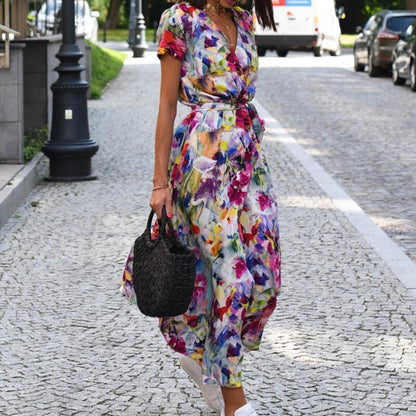 Luisa | Sommerkleid mit floralem Muster und femininer Eleganz