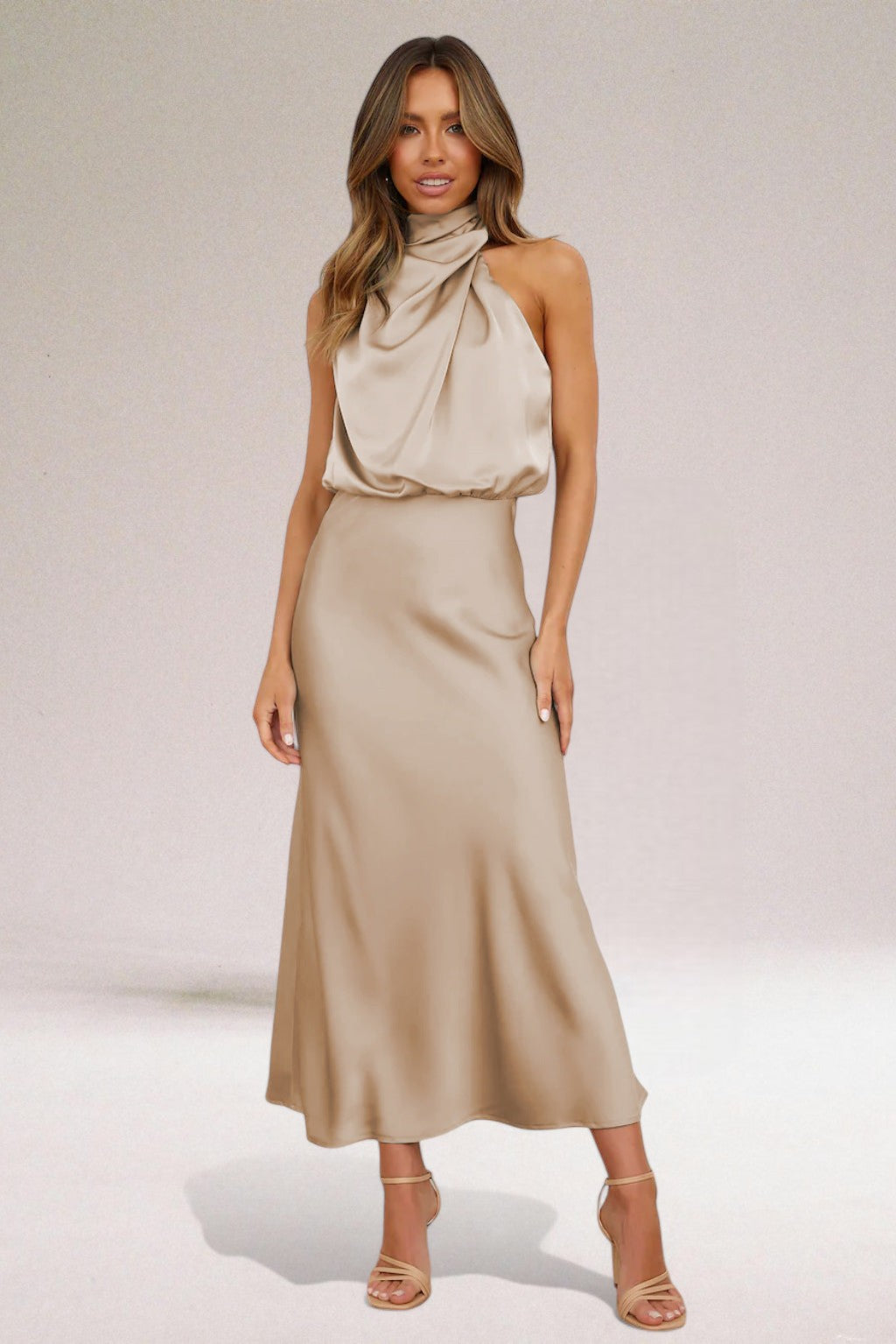 Flavia | Elegantes Satin-Kleid mit Halter-Design