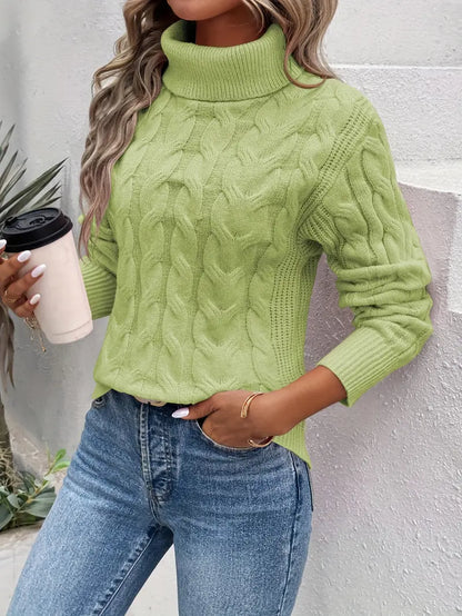 Clémence | Eleganter Rollkragenpullover mit Zopfstrick