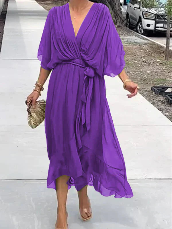 Monica | Leichtes Kleid mit V-Ausschnitt und eleganter Silhouette