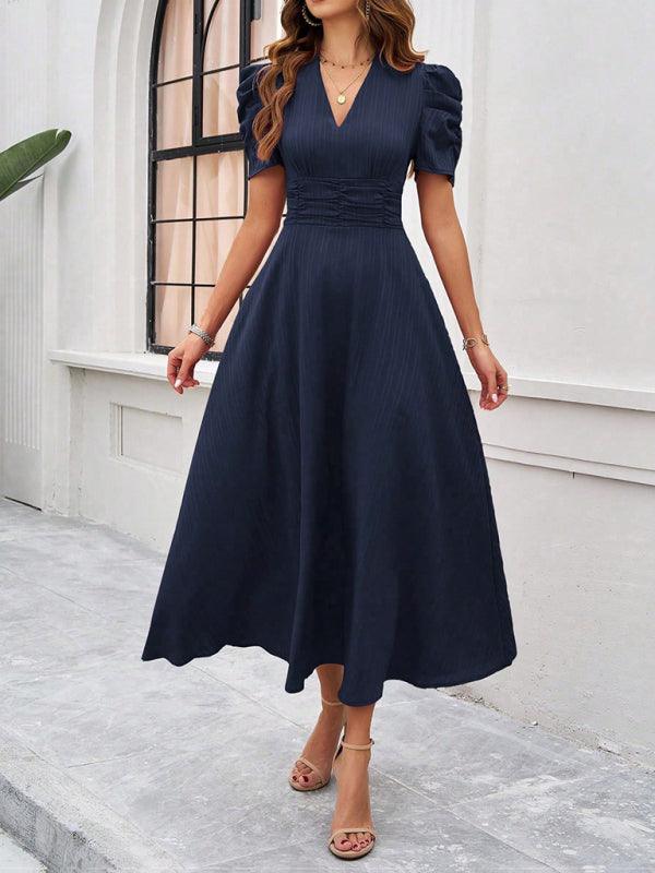 Andrea | Elegantes Midikleid mit stilvollem V-Ausschnitt