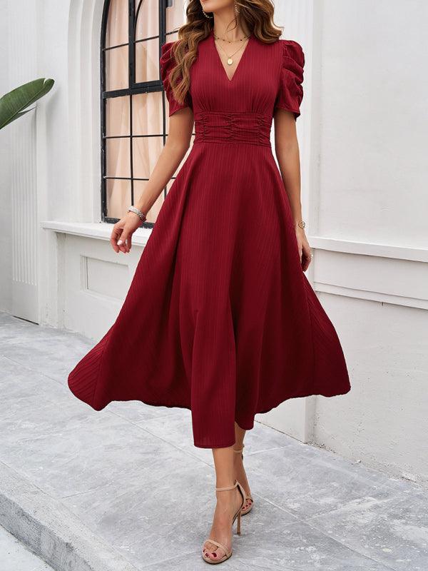 Andrea | Elegantes Midikleid mit stilvollem V-Ausschnitt