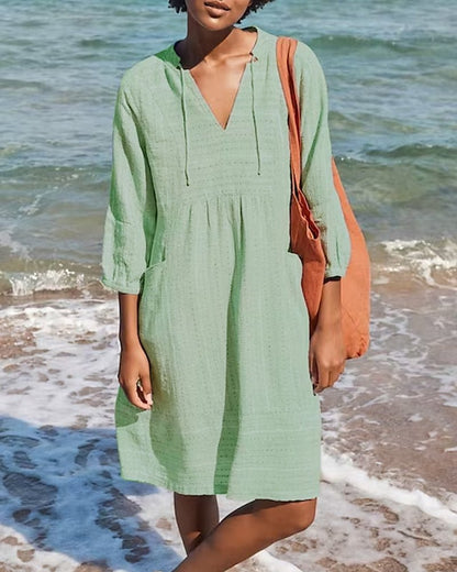 Mira | Leichtes Strandkleid mit V-Ausschnitt und Ärmeln