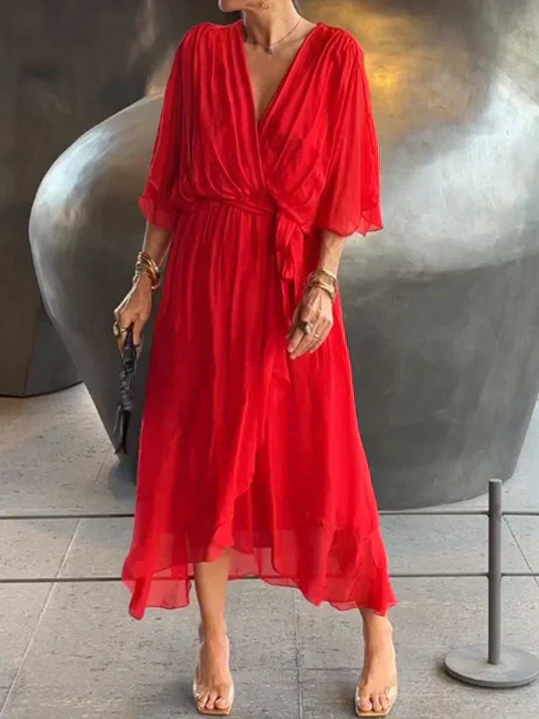 Monica | Leichtes Kleid mit V-Ausschnitt und eleganter Silhouette
