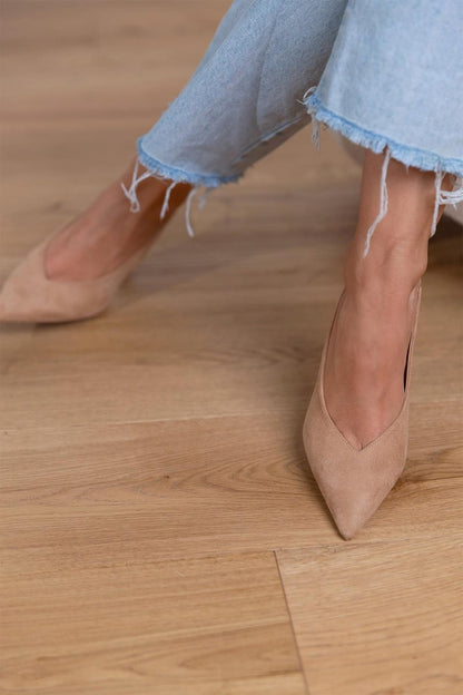 Beige Kitten-Heels mit spitzer Zehenpartie